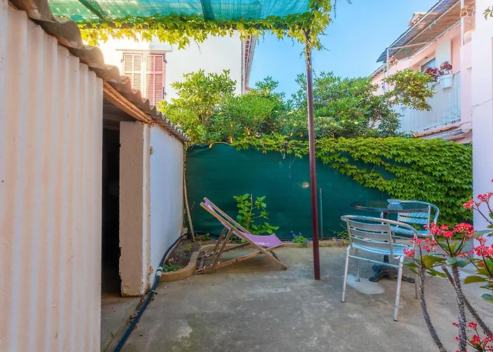 Chez Lina * Le Lavandou